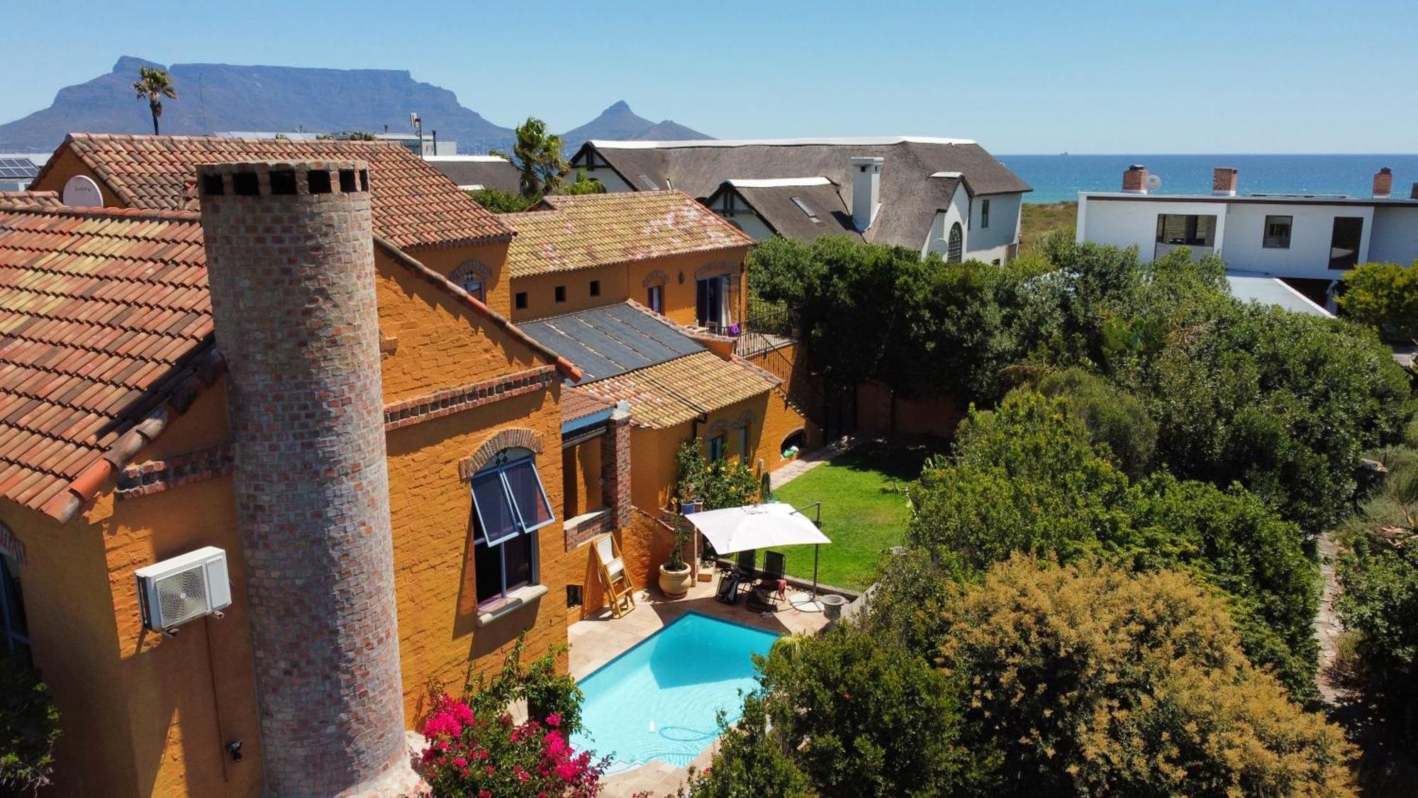 Sunset Apartment Cape Town