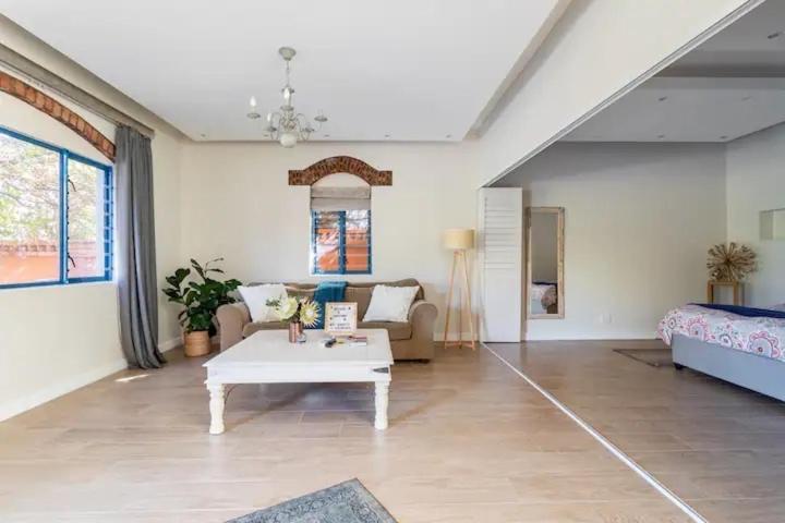 Sunset Apartment Cape Town
